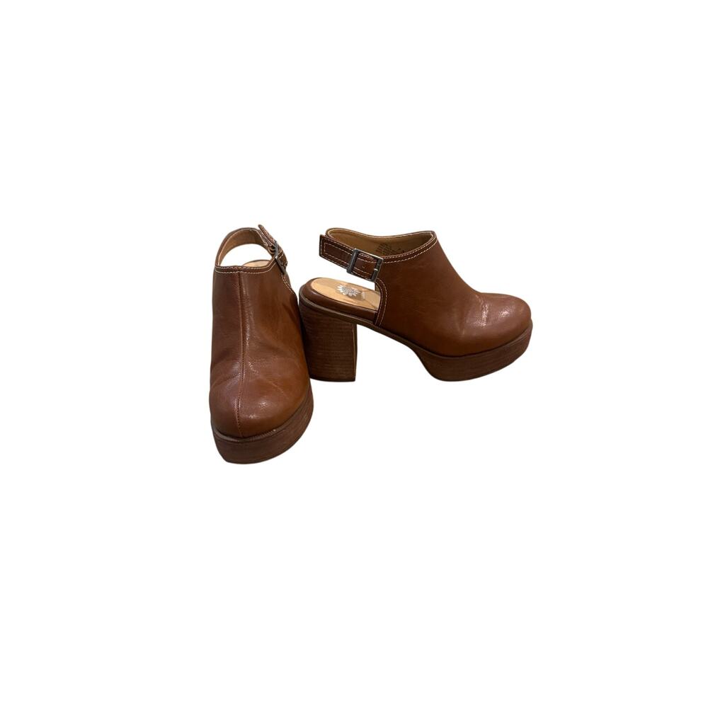 Yellow Box LaraLyn Cognac Brown Platform Slingback Clogs Heels Size 7.5